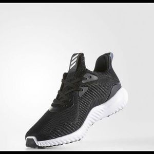 Adidas Alphabounce size 7.5